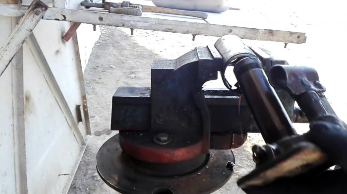 Как сделать универсальный съемник из гидравлического домкрата