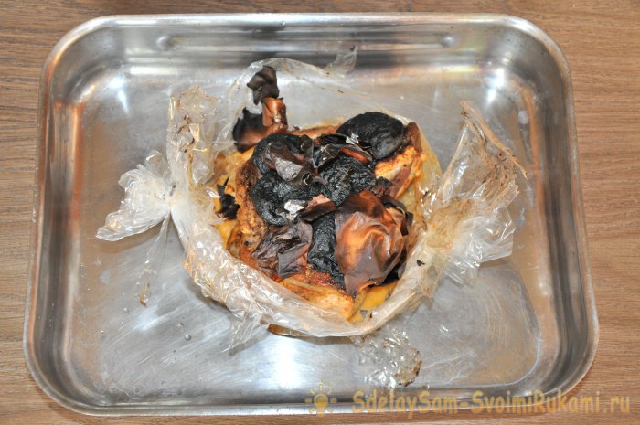 Копченое сало в рукаве в духовке