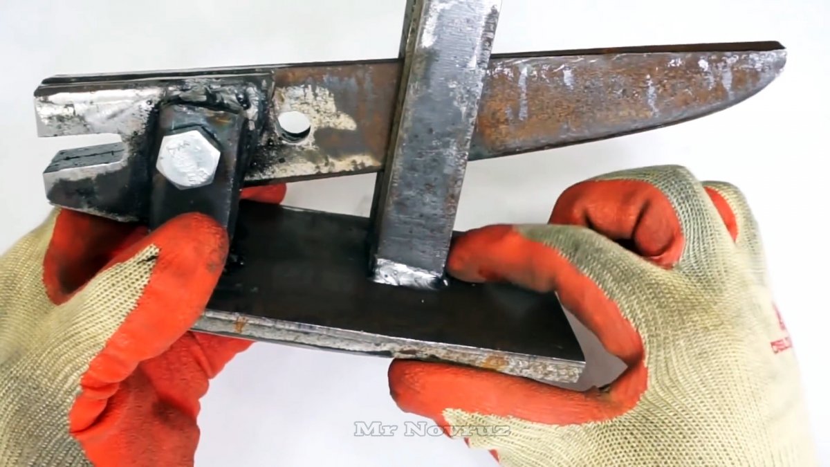 Как сделать рычажные ножницы для перекусывания прутьев и проволоки