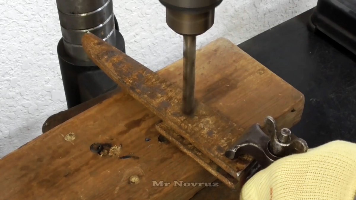 Как сделать рычажные ножницы для перекусывания прутьев и проволоки