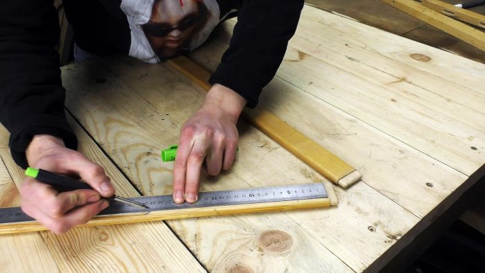 Как применить пластиковую канистру с пользой в гараже или мастерской