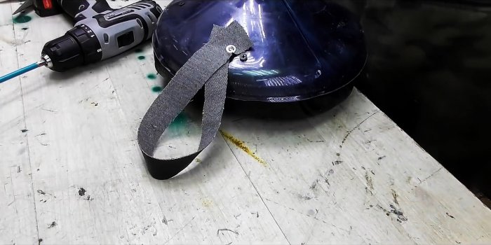 Как из 19 литрового бутыля сделать пуф для мастерской с отделом для хранения