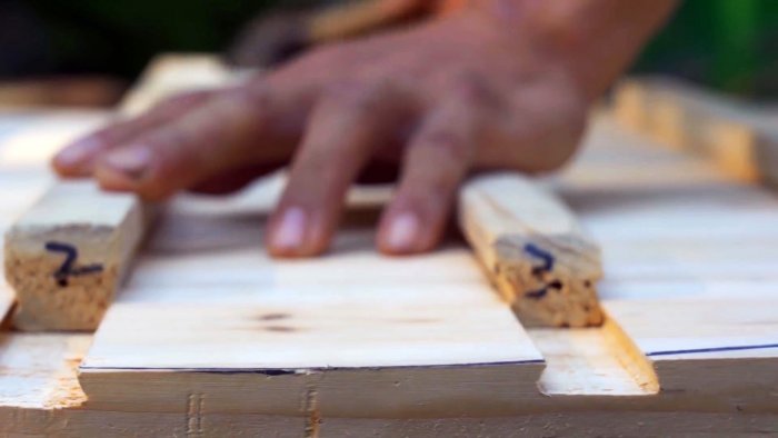 Как без клея гвоздей и саморезов сделать деревянную крышку для казана коптильни или тандыра