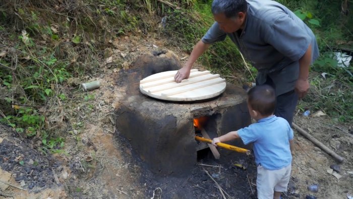 Как без клея гвоздей и саморезов сделать деревянную крышку для казана коптильни или тандыра