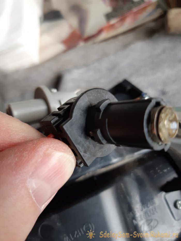 Устранение конденсата в автомобильных фонарях