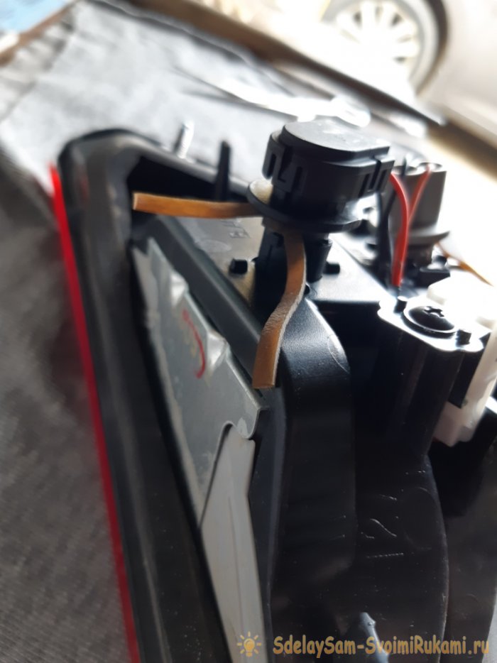 Устранение конденсата в автомобильных фонарях