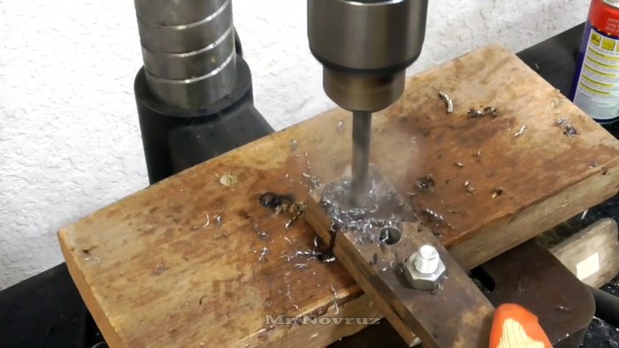 Как сделать рычажные ножницы для перекусывания прутьев и проволоки