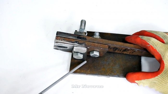 Как сделать рычажные ножницы для перекусывания прутьев и проволоки