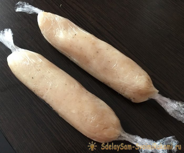 Самые простые и нежные куриные колбаски не оставят вас равнодушными