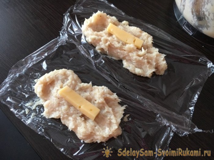 Самые простые и нежные куриные колбаски не оставят вас равнодушными