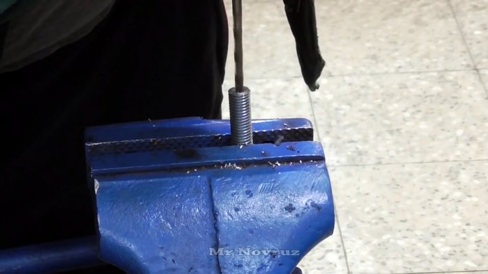 Как из куска трубы сделать инжекторную пропановую горелку