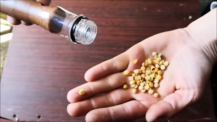 Как с пользой применить горлышки от ПЭТ бутылок огороднику