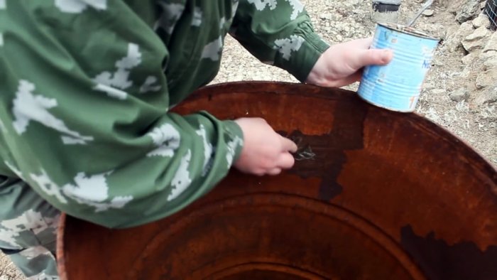 Ремонт дырявой бочки всего за 1 минуту дедовским способом