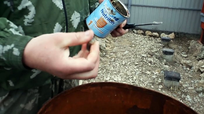 Ремонт дырявой бочки всего за 1 минуту дедовским способом