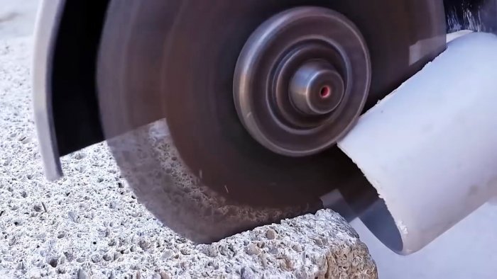 Как заставить болгарку пилить бетон без пыли