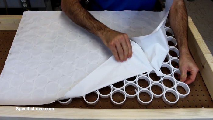 Как сделать декоративную решетку из ПВХ трубы