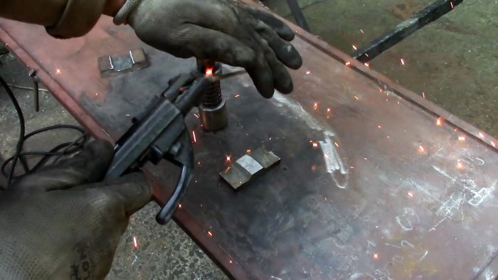 Как сделать станок для быстрого изготовления кованой решетки