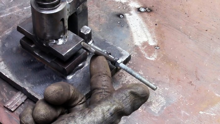 Как сделать станок для быстрого изготовления кованой решетки