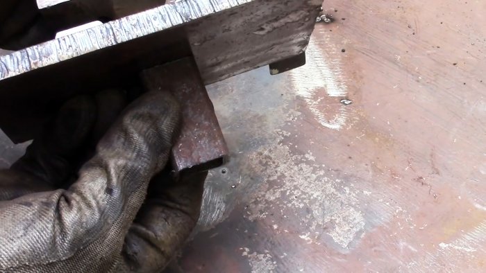 Как сделать станок для быстрого изготовления кованой решетки