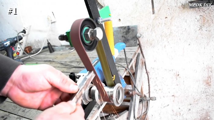 Самый простой гриндер из болгарки велосипедной втулки и ролика ГРМ