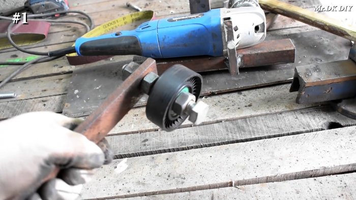 Самый простой гриндер из болгарки велосипедной втулки и ролика ГРМ