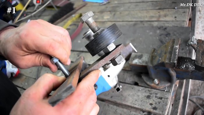 Самый простой гриндер из болгарки велосипедной втулки и ролика ГРМ