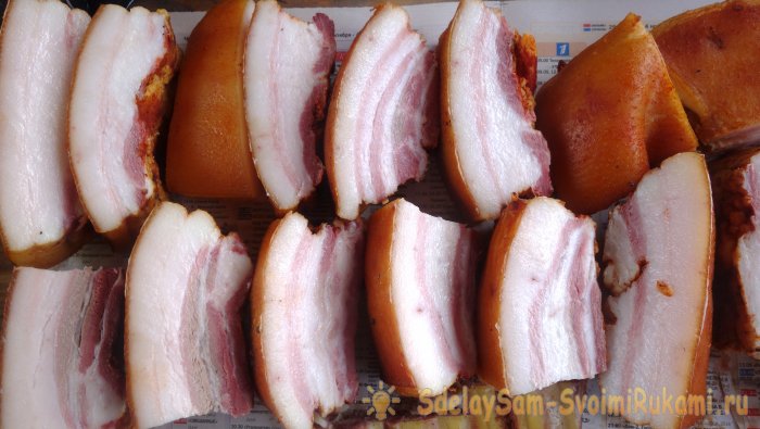 Настоящий варено-копченый бекон в дачных условиях