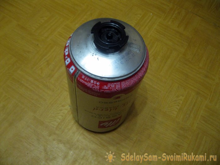 Настоящая коптилка из кофейной банки