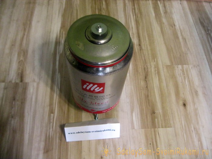 Настоящая коптилка из кофейной банки