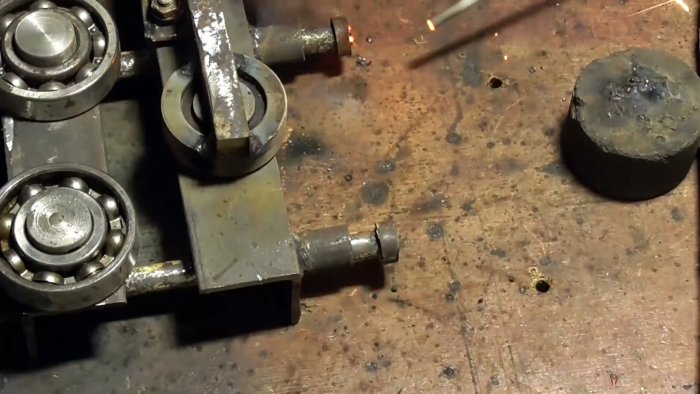 Как сделать простой станок для гибки