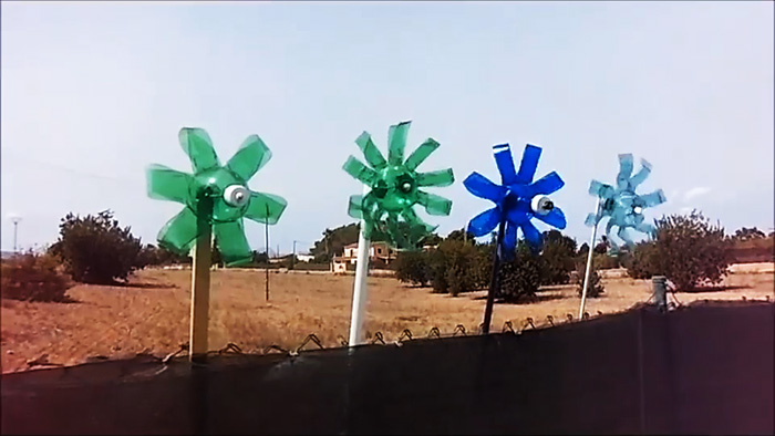 Как сделать садовый ветряк из пластиковой бутылки