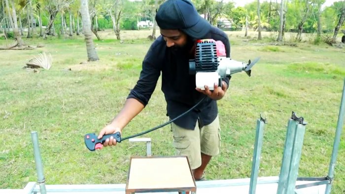 Как из ПВХ труб и двигателя триммера сделать лодку