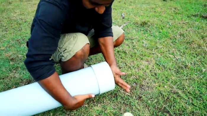 Как из ПВХ труб и двигателя триммера сделать лодку