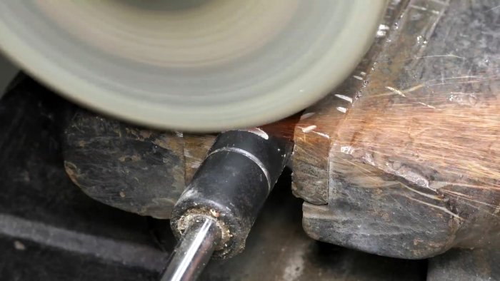 Как сделать миниатюрный сверлильный станок