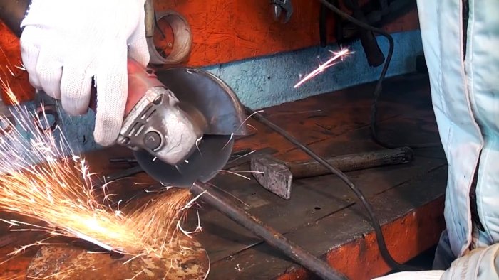 Как сделать садовый бур из хлама