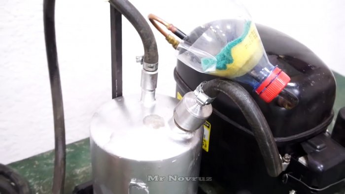 Делам мощную горелку из компрессора холодильника