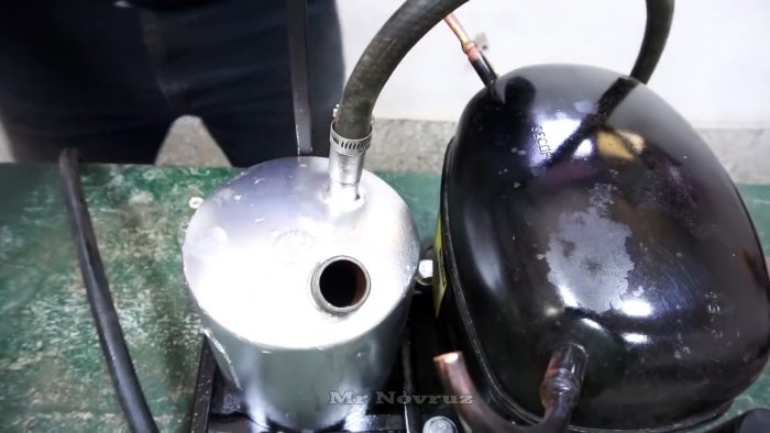 Делам мощную горелку из компрессора холодильника