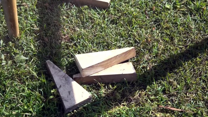 Как удалить большой пень при помощи клина просто