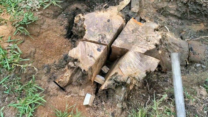 Как удалить большой пень при помощи клина просто