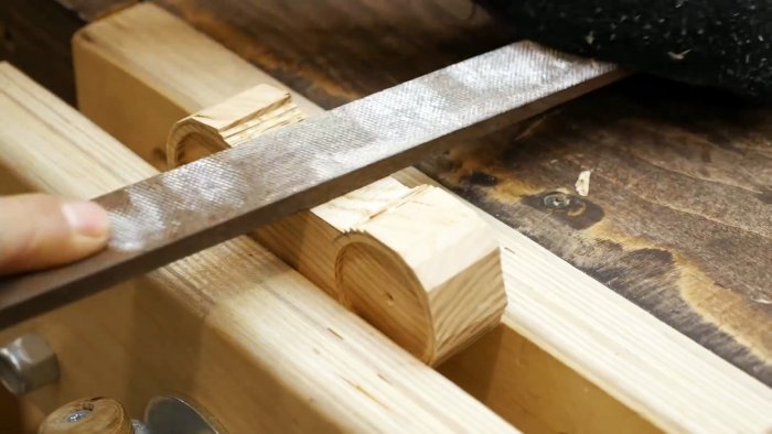 Как из остатков доски сделать удобный прижим