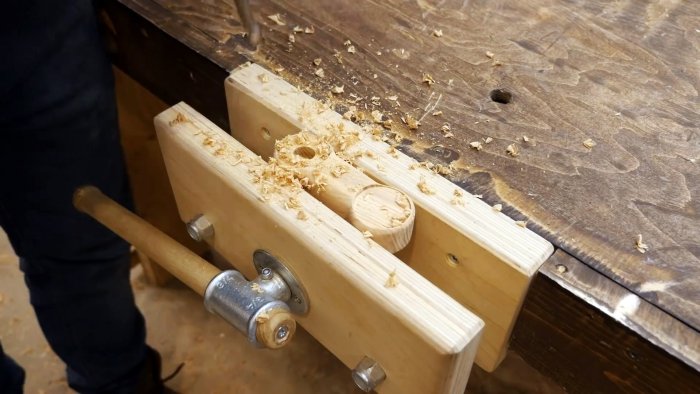 Как из остатков доски сделать удобный прижим