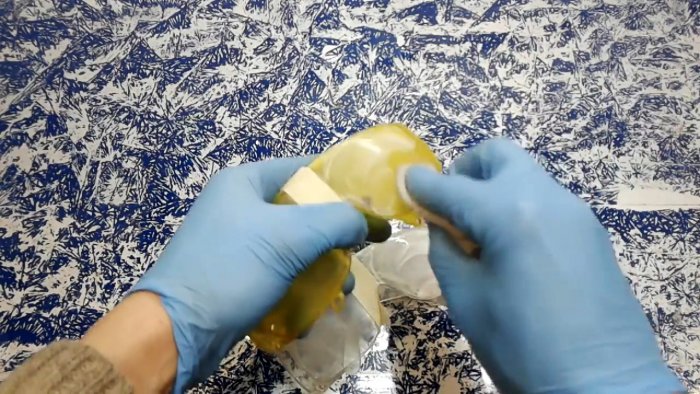 Как вернуть прозрачность пластику вручную