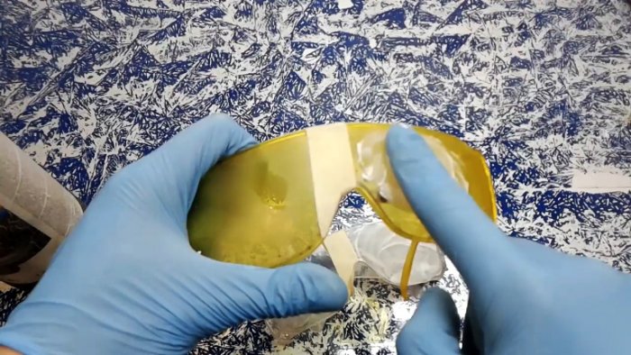 Как вернуть прозрачность пластику вручную