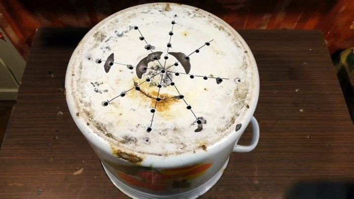 Как из дырявой кастрюли сделать сушилку для овощей и фруктов