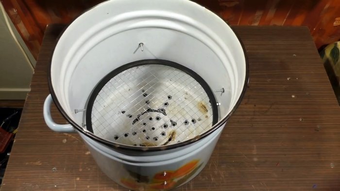 Как из дырявой кастрюли сделать сушилку для овощей и фруктов