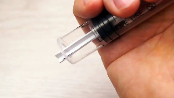 Как сделать инструмент для удаления косточек вишни из шприца