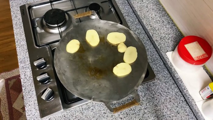 Как из куска нержавейки сделать походную сковороду