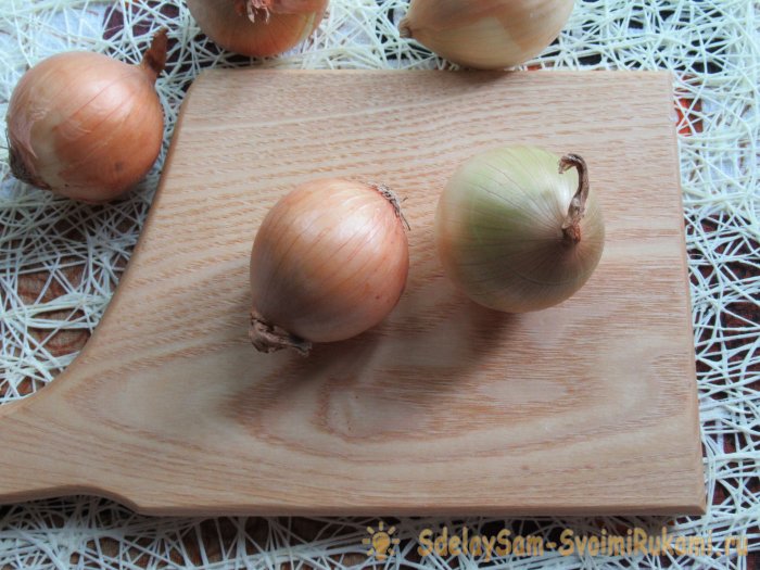 Вырастили много лука и хотите без проблем сохранить его Сделайте луковый порошок