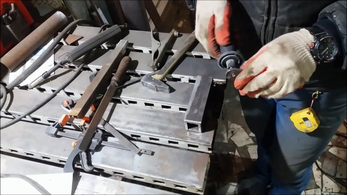 С этим инструментом швы между плиткой будут идеальны