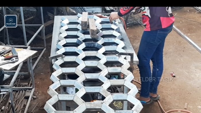 Как сварить красивую сотовую перегородку из профильной трубы